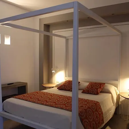 Aegusa Φαβινιάνα