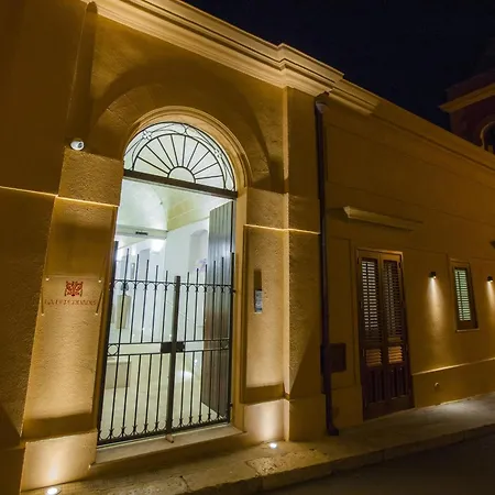 Aegusa 3* Favignana