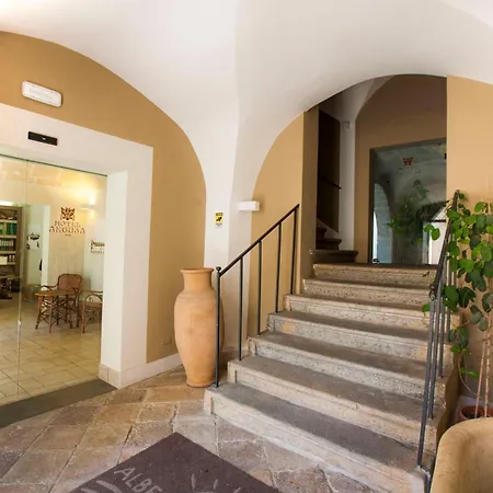 Aegusa Φαβινιάνα