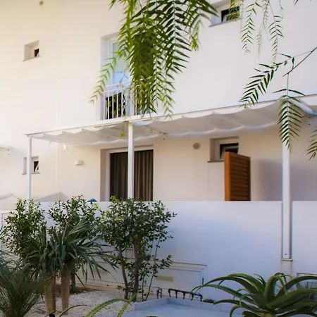 Aegusa 3* Favignana