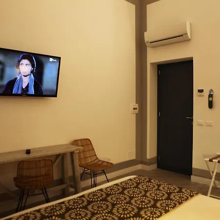 Aegusa Hotel