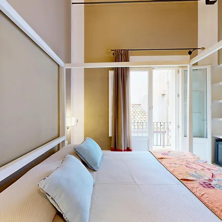 Aegusa Hotel 3*