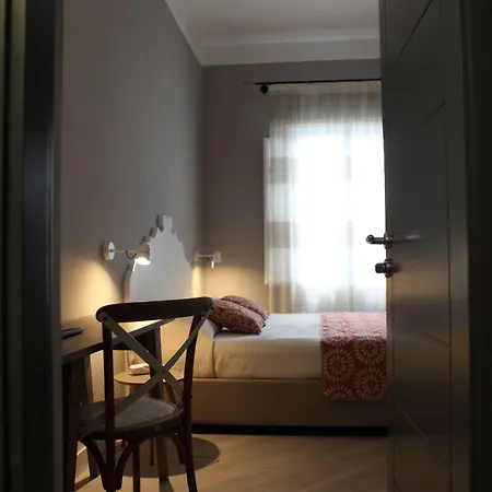 Ξενοδοχείο Aegusa 3*